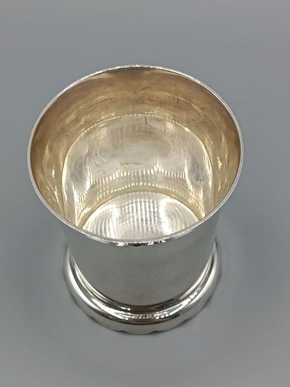 Émile PUIFORCAT
Silver timbale with serrated...
