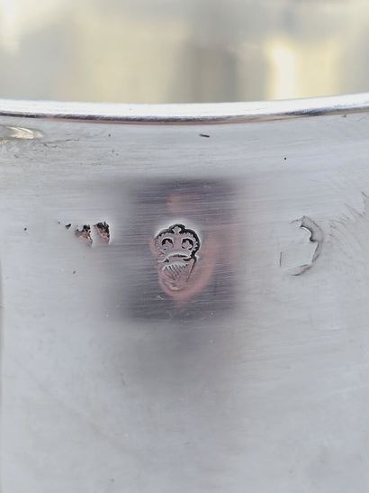 Deux coupes de mariage en argent dites 