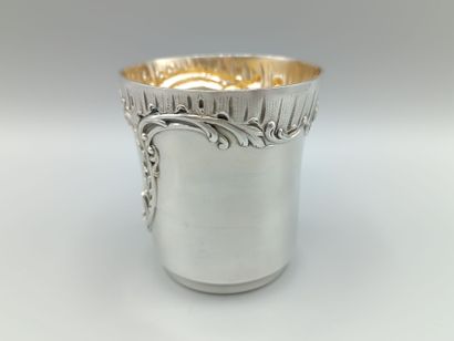 TALLOIS & MAYENCE 
Silver timbale with rocaille...