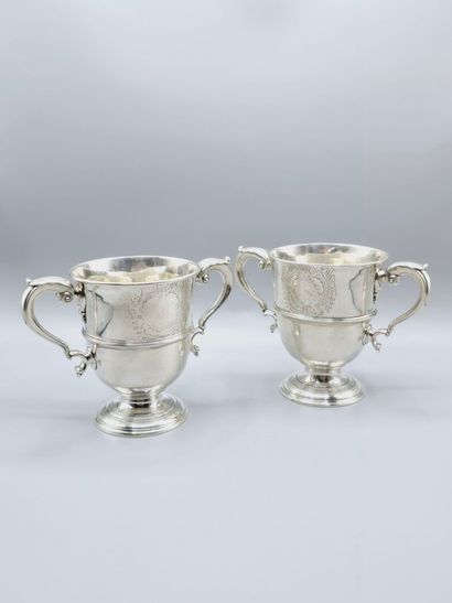 Deux coupes de mariage en argent dites 