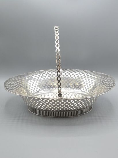Corbeille ou panier en argent anglais. 
Corps...
