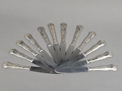 Set of 12 King Pattern table knives with...