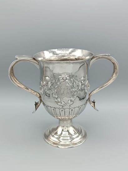 LONDRES 1793
Coupe de mariage en argent dite...