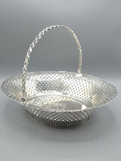 Corbeille ou panier en argent anglais. 
Corps...