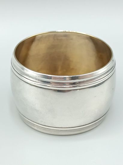 Silver napkin ring, unencrypted.
Minerve...