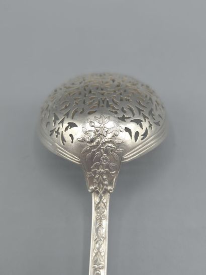 CARDEILHAC 
Cuillère à sucre en argent de...
