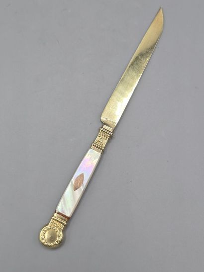 GAVET, cutler to the King 
Letter opener...