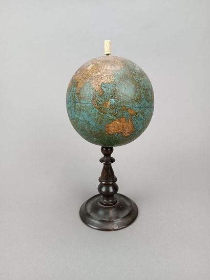 Globe Schotte de Berlin
Paris Hachette et...