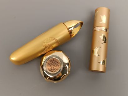 Christian Dior et Nina Ricci
2 vaporisateurs...