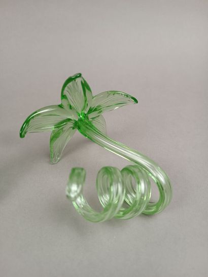 MURANO
Suite de 5 bougeoirs en verre tiré...
