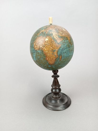 Globe Schotte de Berlin
Paris Hachette et...