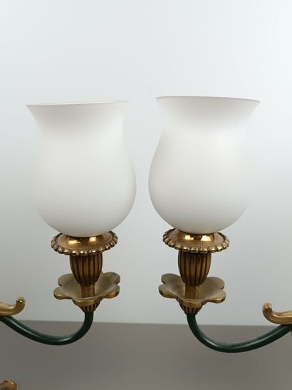 Paire de lampes de table à deux bras de lumières...