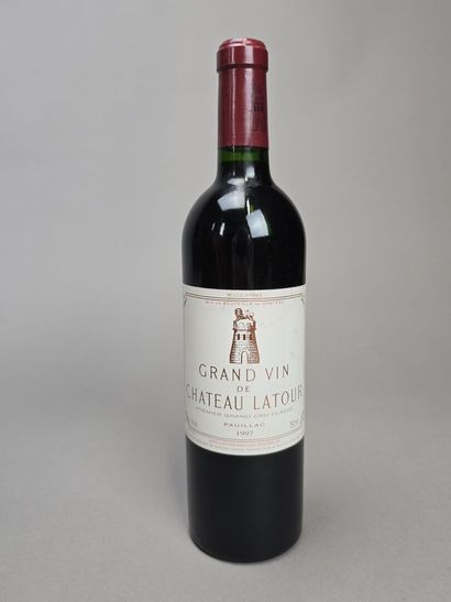 PAUILLAC
Château Latour 
4 B
1997
Petites...