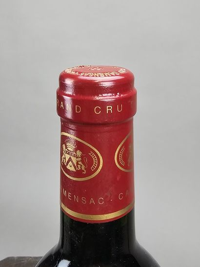 HAUT MEDOC
Château CAMENSAC
8 B
1994
Étiquettes...