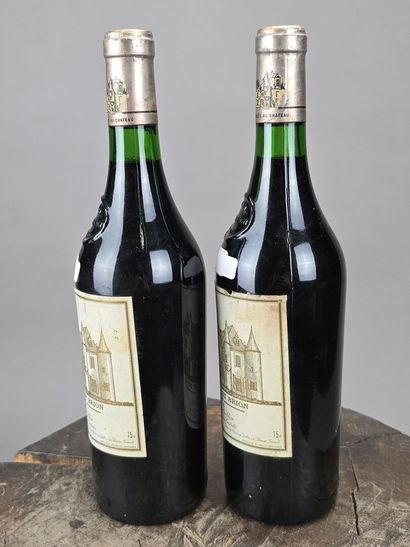 GRAVES
Château Haut Brion
2 B
1979
Eth, quelques...