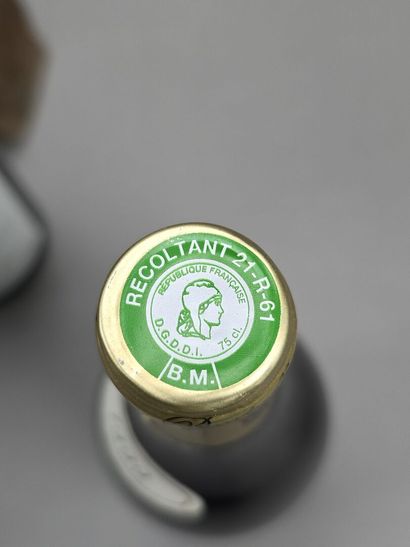 POMMARD Chanlains
Bernard Delagrange
11 B
1999
Étiquettes...