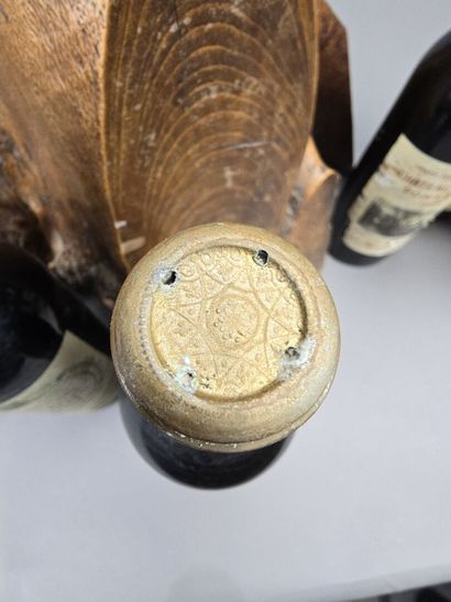 Lot panaché de 16 bouteilles
-POMMEROL Château...
