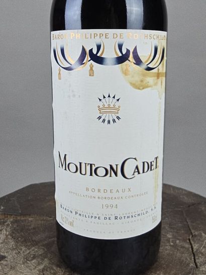 BORDEAUX
Mouton Cadet
1 magnum
1994
Étiquette...