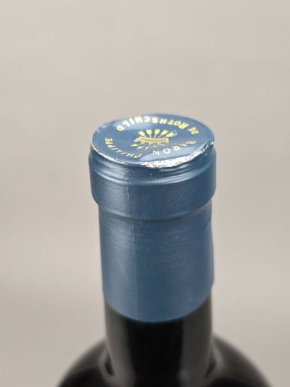 BORDEAUX
Mouton Cadet
1 jeroboam (3 litres)
1995
Étiquette...