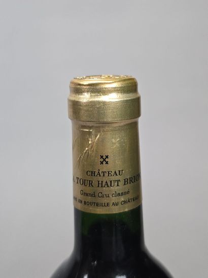 PESSAC LEOGNAN
Château La tour Haut-Brion
12...