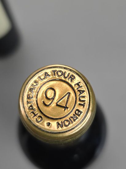 PESSAC LEOGNAN
Château La tour Haut-Brion
12...