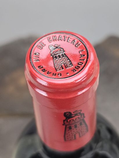 PAUILLAC
Château LATOUR
Grand cru classé
3...