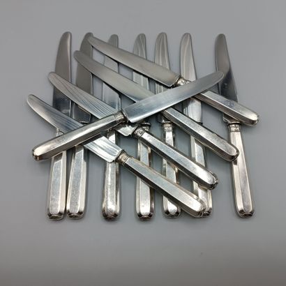 DOUTRE ROUSEL
Complete set of 12 table knives...