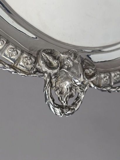 WOLFERS circa 1900 
Extraordinary large oval...