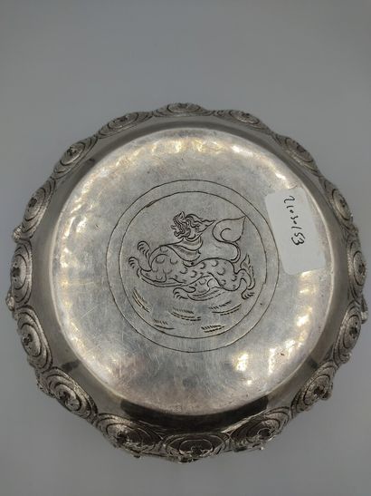 THAILAND
Large silver bowl with semi-relief...