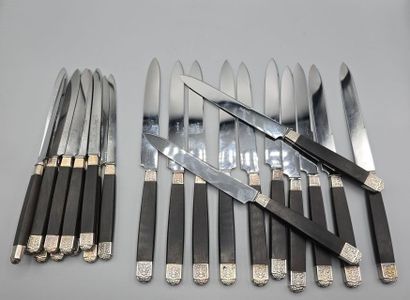 Double service de couteaux aux manches en...
