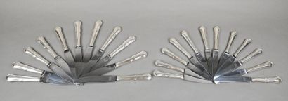 OKA
Double set of filet-style knives with...
