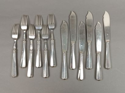 Service à poisson en argent composé de ses...