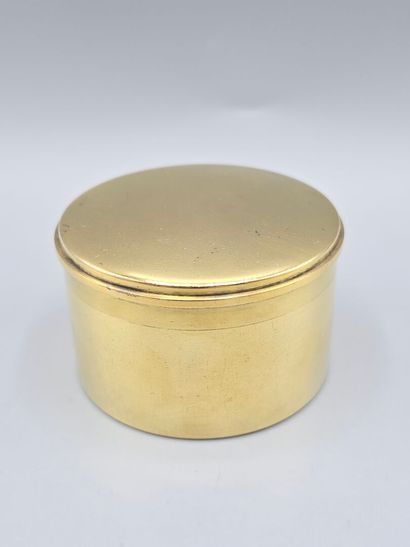 Elie VABRE 
Round box in vermeil ( gold on...