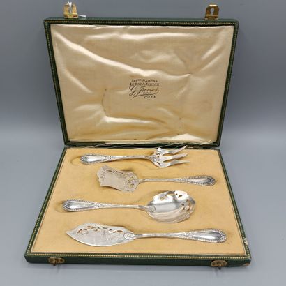Pierre BEZON 
Silver hors d'oeuvres set with...