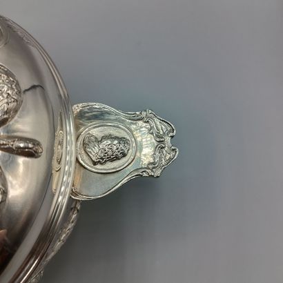 Circular silver vegetable dish in the Louis...