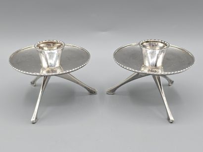 Paire de bougeoirs «design » tripodes en...