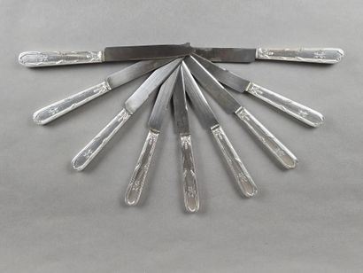 TETARD Frères 
Set of 9 TETARD knives in...