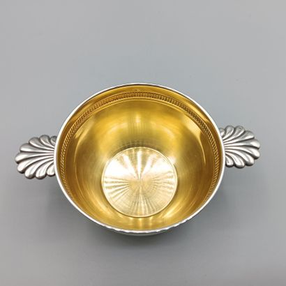 Victor BOIVIN
Silver bowl bordered around...