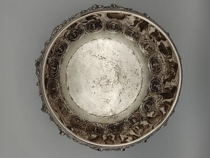 THAILAND
Large silver bowl with semi-relief...