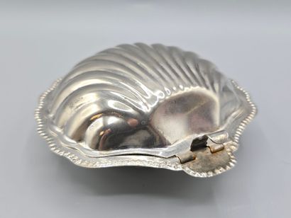 Présentoir tripode en métal en forme de coquille...