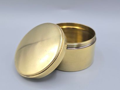 Elie VABRE 
Round box in vermeil ( gold on...