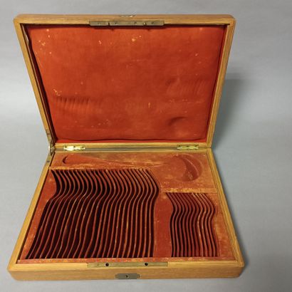 Coffret de ménagère en bois naturel avec...