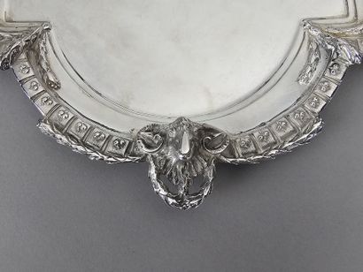 WOLFERS circa 1900 
Extraordinary large oval...