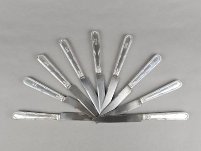 TETARD Frères 
Set of 9 TETARD knives in...