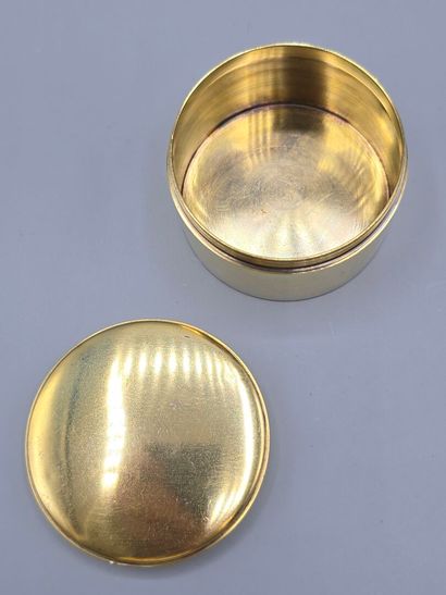 Elie VABRE 
Round box in vermeil ( gold on...