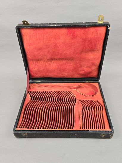 Coffret de ménagère en bois recouvert sur...