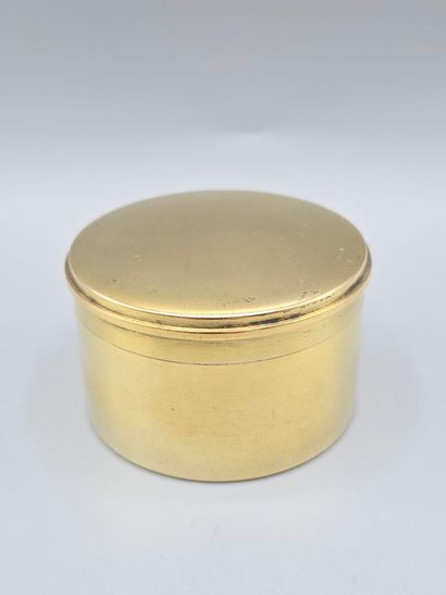 Elie VABRE 
Round box in vermeil ( gold on...