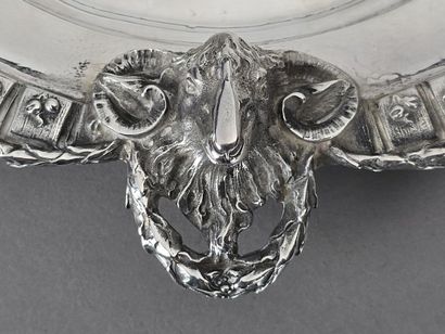 WOLFERS circa 1900 
Extraordinary large oval...