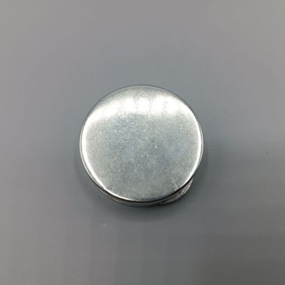 Boite-pilulier de forme circulaire en argent...
