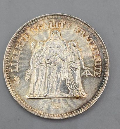 FRANCE. 
Lot de huit pièces de 50 francs...